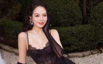 Sắc vóc quyến rũ của Hoa hậu Thanh Thủy ở tuổi 21