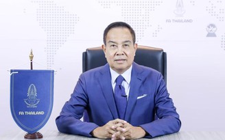 Chủ tịch Liên đoàn Bóng đá Thái Lan bất ngờ từ chức