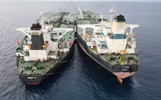 Indonesia bắt giữ siêu tàu chở dầu Iran