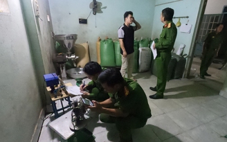 Điều tra các cơ sở sản xuất cà phê độn bắp, đậu nành…