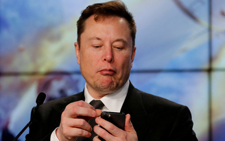 Tỉ phú Elon Musk liên tục thay đổi Twitter