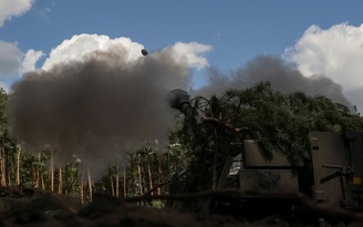 Chiến sự ngày 512: Ukraine bắt đầu dùng đạn chùm tấn công lực lượng Nga