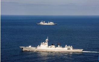 Đội tàu hải quân Trung Quốc có chuyến thăm hiếm hoi đến Tây Phi