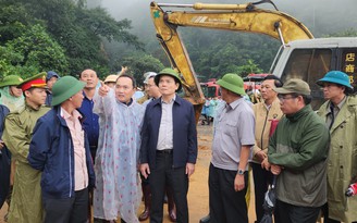 Phó thủ tướng Trần Lưu Quang chỉ đạo cứu hộ tại hiện trường vụ sạt lở đèo Bảo Lộc