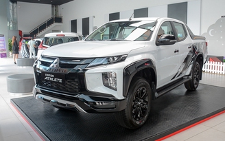 Không được giảm lệ phí trước bạ, Mitsubishi Triton 'đại hạ giá' xả hàng tồn kho