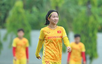 Nguyễn Thị Thúy Hằng: 'Quân bài tẩy' đáng gờm của đội tuyển nữ Việt Nam