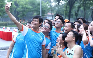 Anh Bùi Quang Huy hào hứng tham gia giải chạy 'Những bước chân vì cộng đồng'