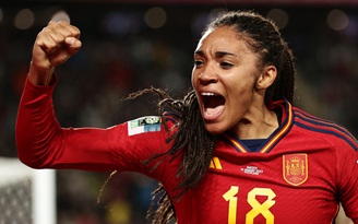 Paralluelo: Từ VĐV điền kinh đến ‘át chủ bài’ của đội tuyển nữ Tây Ban Nha