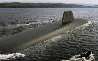 Mỹ - Anh phát triển tàu ngầm, Trung Quốc khoe thành tựu laser