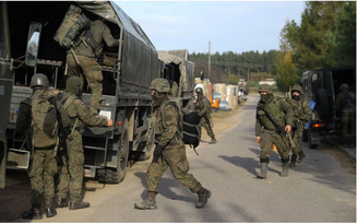 Ba Lan điều quân đến biên giới sau khi cáo buộc Belarus vi phạm không phận