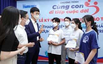 Tìm 20 tân sinh viên để trao học bổng