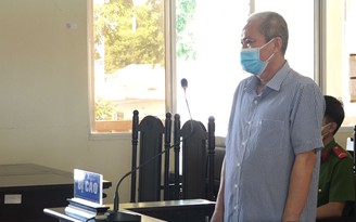 Nguyên Phó chánh án TAND tỉnh Bạc Liêu lãnh án vì nhận hối lộ Nguyên Phó chánh án TAND tỉnh Bạc Liêu lãnh án vì nhận hối lộ