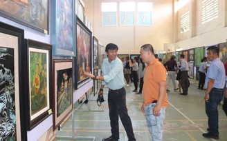 Triển lãm 229 tác phẩm mỹ thuật vùng ĐBSCL tại Trà Vinh