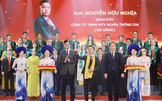 Nghĩa Nguyễn - cậu bé học lớp 8 đến 'Doanh nhân trẻ khởi nghiệp xuất sắc 2023'