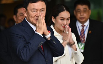 Cựu Thủ tướng Thái Lan Thaksin xin hoàng gia ân xá