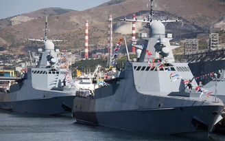 Chiến sự tối 4.8: Ukraine tấn công căn cứ hải quân Nga, một tàu chiến hư hại?