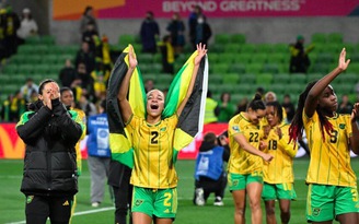 Tự quyên góp tiền dự World Cup, đội tuyển nữ Jamaica vẫn vượt qua vòng bảng