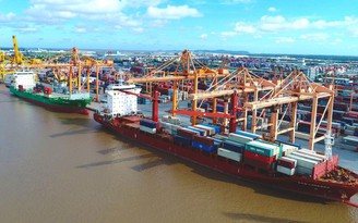 Xây 'siêu cảng', nâng tầm cảng biển Việt Nam