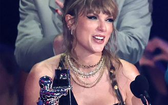 Taylor Swift thắng lớn tại MTV’s Video Music Awards