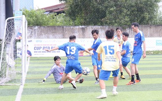 Sôi nổi Giải bóng đá Thanh niên công nhân khu vực Đồng bằng Sông Tiền