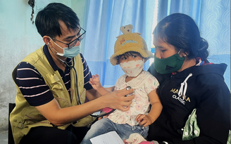Khám tầm soát, điều trị bệnh tim bẩm sinh cho trẻ em miền núi Sơn Hòa