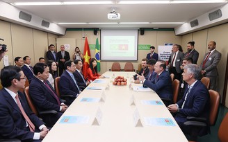 Thủ tướng Phạm Minh Chính tiếp Nhóm Nghị sĩ hữu nghị Brazil - Việt Nam