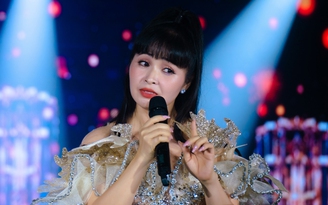 Trang Nhung: Nhiều người mời tôi hát rồi xin ngược vài trăm triệu