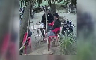 Chủ quán cà phê kêu cứu vì bỗng dưng bị người lạ đòi nợ Chủ quán cà phê kêu cứu vì bỗng dưng bị người lạ đòi nợ