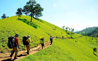 Khám phá 5 cung đường trekking đẹp nhất Việt Nam