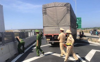 Khởi tố tài xế tông CSGT ở cao tốc Vĩnh Hảo - Phan Thiết