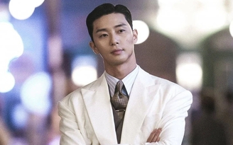 Park Seo Joon điển trai trong hậu trường 'Sinh vật Gyeongseong'