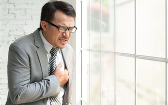 Đau nhói ngực hậu Covid-19 có phải bệnh tim mạch?