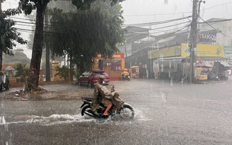 Tháng 10 thời tiết ở TP.HCM, Nam bộ dự báo: Có nhiều đợt mưa to kéo dài vài ngày