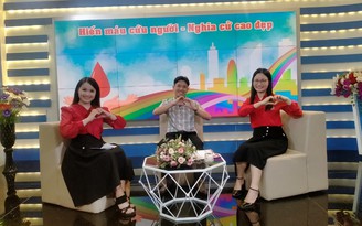 Người thắp ngọn lửa hồng hy vọng