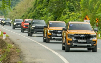 Ford Ranger hút khách nhất phân khúc xe bán tải, Mitsubishi Triton vượt Toyota Hilux