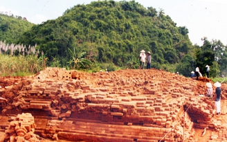 Bảo tồn và khám phá di sản văn hóa bằng kỹ thuật hạt nhân