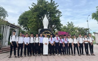 Người nâng bước những mảnh đời lầm lỡ