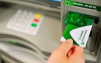 Tái hiện chiêu đánh cắp thông tin thẻ khi rút tiền tại ATM, CDM