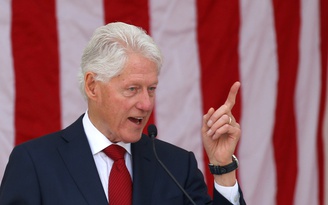 Cựu Tổng thống Mỹ Bill Clinton nhập viện