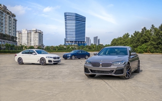 Khởi động mùa Giáng sinh với ưu đãi lên đến hơn 300 triệu đồng từ BMW