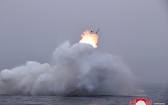 Triều Tiên bất ngờ phóng loạt tên lửa hành trình ra biển