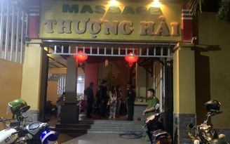 Bến Tre: Nhân viên kích dục cho khách trong cơ sở massage