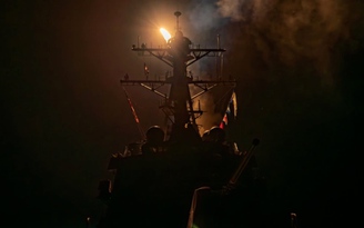 Mỹ phá hủy hàng loạt tên lửa Houthi sau khi tàu hàng bị đánh chìm