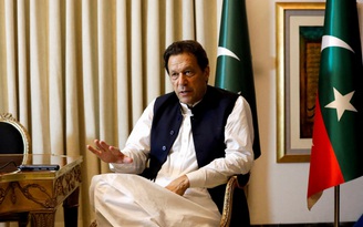 Cựu Thủ tướng Pakistan cùng phu nhân bị xử tù vì vi phạm về hôn nhân