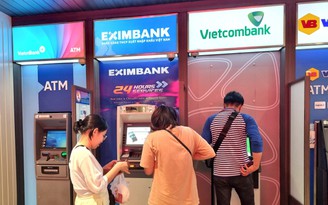 Máy ATM ế dịp tết