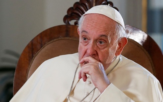 Giáo hoàng vì sao nói Ukraine nên có ‘can đảm giương cờ trắng’?