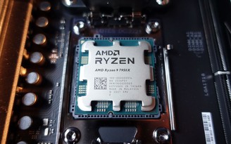 Giới đào tiền ảo ráo riết săn lùng CPU Ryzen của AMD