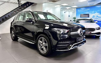 Giới kinh doanh xe cũ 'lao đao' vì ô tô Mercedes giảm giá hơn 700 triệu đồng