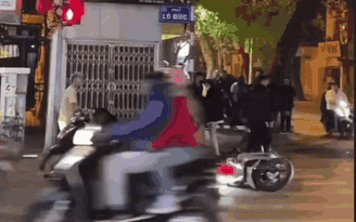 Hà Nội: Truy tìm nhóm thanh niên dùng xẻng, gậy ẩu đả trên phố Lò Đúc