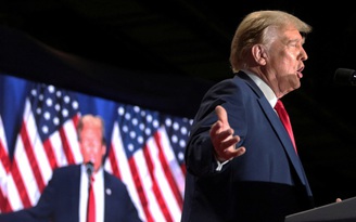 Ông Trump 'đặt cược' với nữ nhà báo về vụ kiện phỉ báng